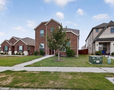1309 Canuela Way - Photo Thumbnail 37