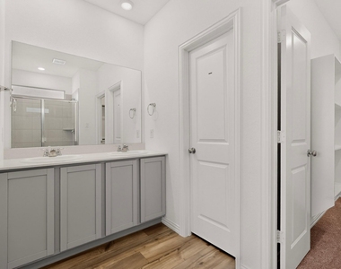 1309 Canuela Way - Photo Thumbnail 18