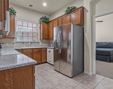 8712 Iron Horse Drive - Photo Thumbnail 6