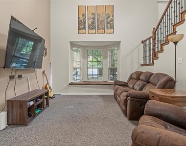 8712 Iron Horse Drive - Photo Thumbnail 3