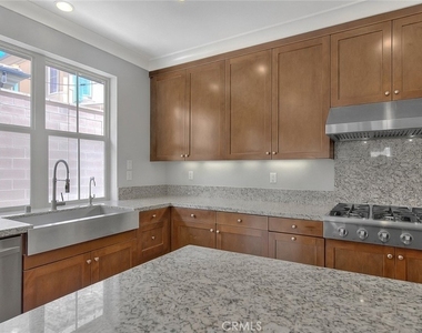 218 Wyndover - Photo Thumbnail 13