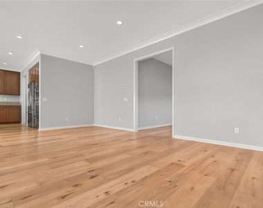 218 Wyndover - Photo Thumbnail 6