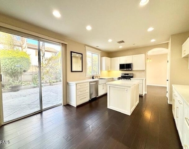 417 Morado Place - Photo Thumbnail 15