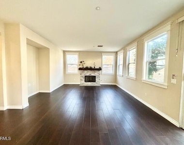 417 Morado Place - Photo Thumbnail 11