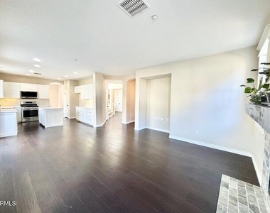 417 Morado Place - Photo Thumbnail 12