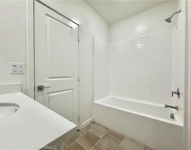 12925 Paradiso Drive - Photo Thumbnail 22