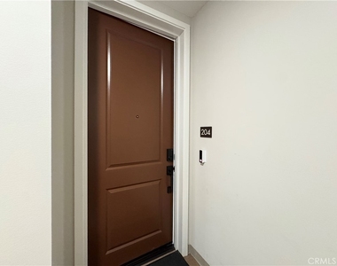 12925 Paradiso Drive - Photo Thumbnail 2