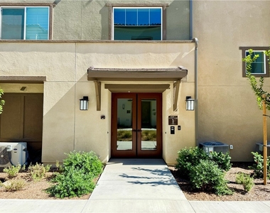 12925 Paradiso Drive - Photo Thumbnail 1