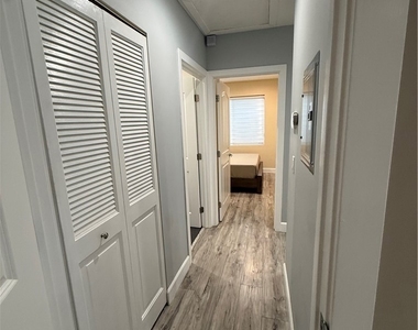 15949 Malden Street - Photo Thumbnail 4