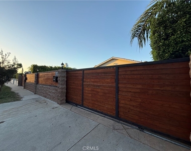15949 Malden Street - Photo Thumbnail 8