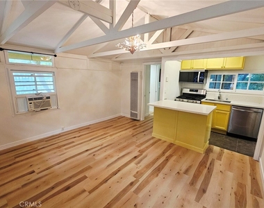 520 Audubon Way - Photo Thumbnail 6
