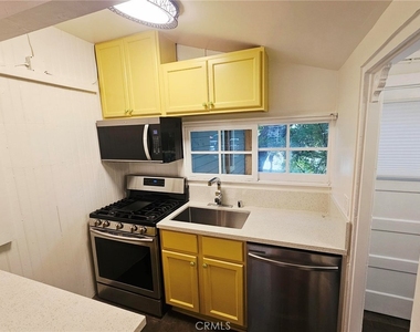 520 Audubon Way - Photo Thumbnail 2