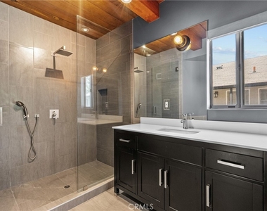 13006 Moorpark - Photo Thumbnail 30
