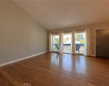 900 Camino Real - Photo Thumbnail 11