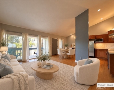 900 Camino Real - Photo Thumbnail 2