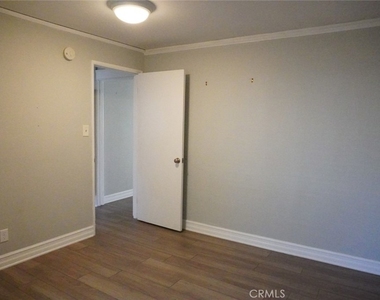 2068 W 52nd - Photo Thumbnail 15