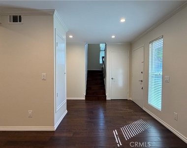 926 Plaza Escondido - Photo Thumbnail 5