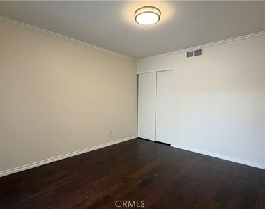 926 Plaza Escondido - Photo Thumbnail 7