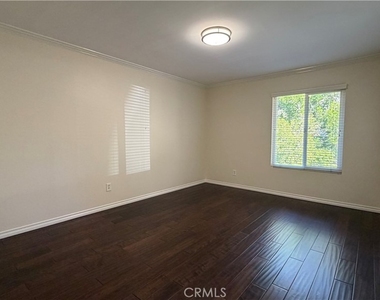 926 Plaza Escondido - Photo Thumbnail 12