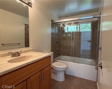 926 Plaza Escondido - Photo Thumbnail 11