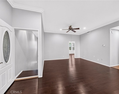 2260 Clark - Photo Thumbnail 7