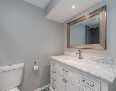 4972 Rochelle - Photo Thumbnail 13