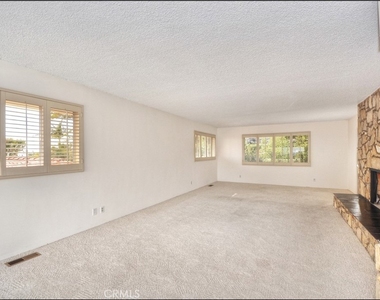 904 Emerald Bay - Photo Thumbnail 5