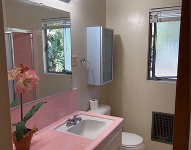 1032 Arcadia Avenue - Photo Thumbnail 6