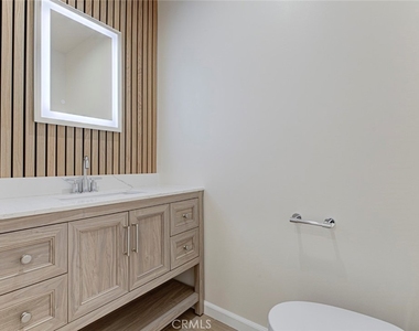 11542 Encino Avenue - Photo Thumbnail 17