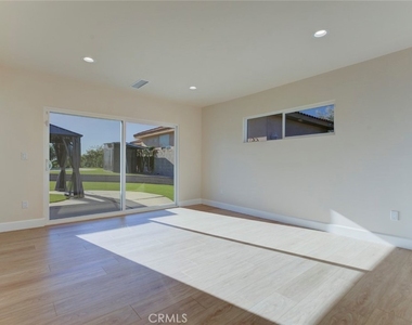 11542 Encino Avenue - Photo Thumbnail 28