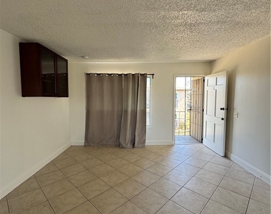 7782 Mandrell - Photo Thumbnail 3
