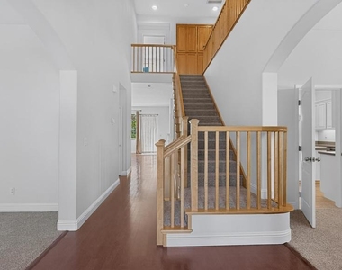 830 Pradera Way - Photo Thumbnail 7