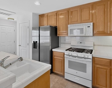 830 Pradera Way - Photo Thumbnail 57