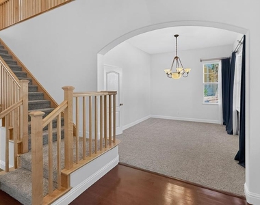830 Pradera Way - Photo Thumbnail 11