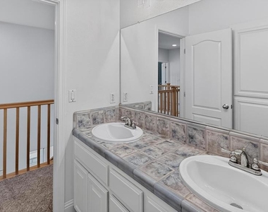 830 Pradera Way - Photo Thumbnail 41