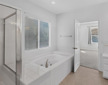830 Pradera Way - Photo Thumbnail 36