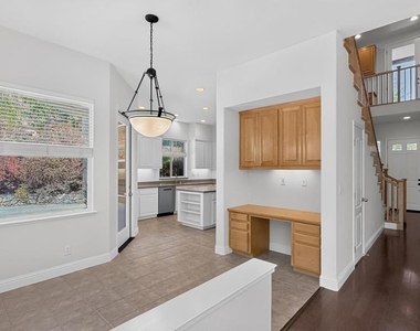 830 Pradera Way - Photo Thumbnail 23