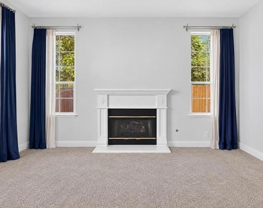 830 Pradera Way - Photo Thumbnail 8