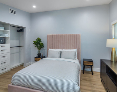 4821 Heaven Avenue - Photo Thumbnail 18