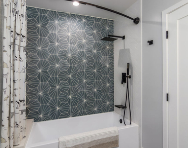 4821 Heaven Avenue - Photo Thumbnail 20