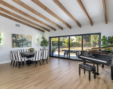 4821 Heaven Avenue - Photo Thumbnail 15