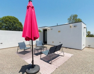 18015 Martha Street - Photo Thumbnail 32
