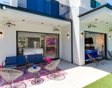 18015 Martha Street - Photo Thumbnail 4
