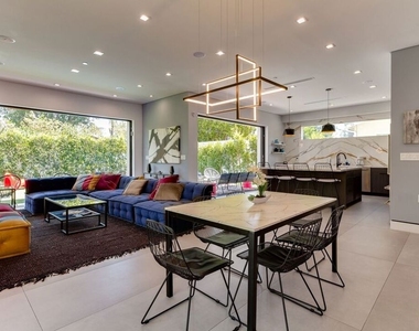 18015 Martha Street - Photo Thumbnail 12