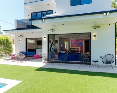 18015 Martha Street - Photo Thumbnail 3