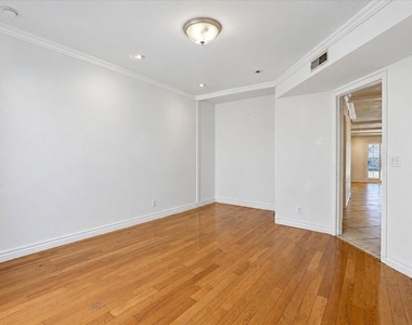 5352 Zelzah Avenue - Photo Thumbnail 22
