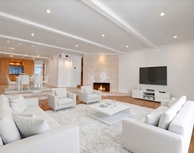 5352 Zelzah Avenue - Photo Thumbnail 5