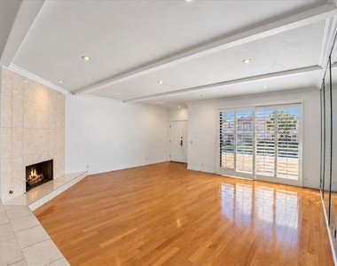 5352 Zelzah Avenue - Photo Thumbnail 4