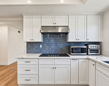 2044 Foothill Drive - Photo Thumbnail 14