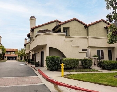 7320 Greenhaven Avenue - Photo Thumbnail 13